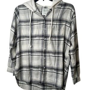 American Eagle Outfitters Cream and Gray Plaid Shirt